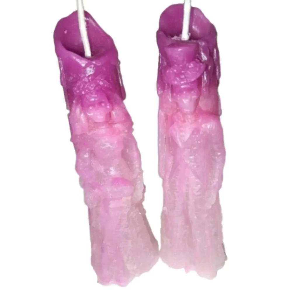 Hand crafted limited edition 2piece zombie couple from our raging skull candle